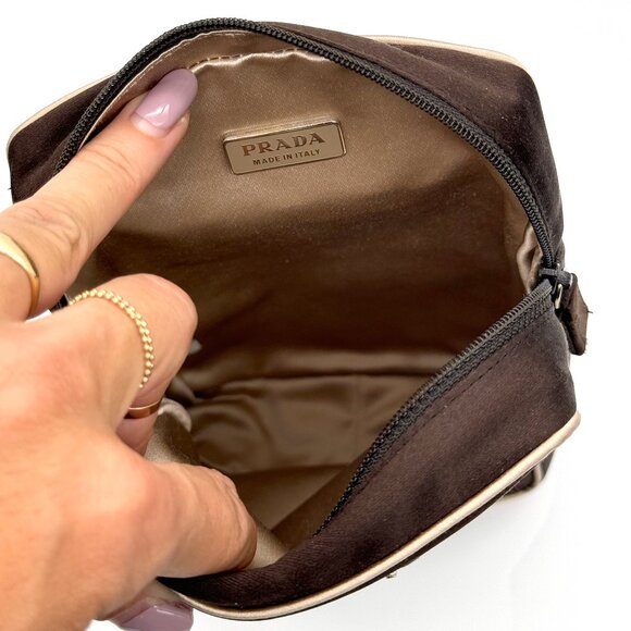 NWOT Prada Satin Bag + Set of 5 Prada Tinted Lip Balms RARE!! - Picture 7 of 15